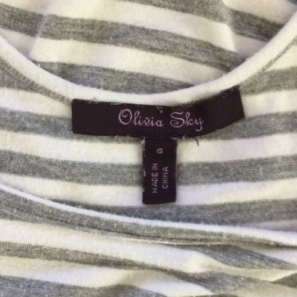 Olivia Sky Womens Gray White Striped Short Sleeve Pocket Tunic Top Size S - Picture 4 of 6